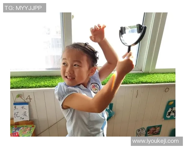 足球明星子女的无言瞬间揭示了名利背后的真实生活与挑战